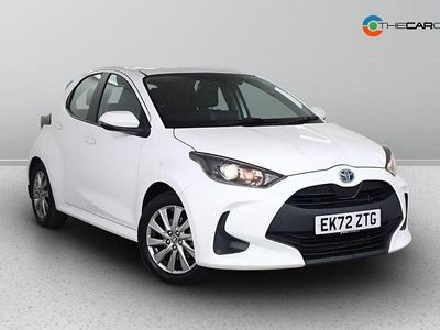 Used Toyota Yaris Hybrid 116 HP (85 kW) 2022 White Hatchback
