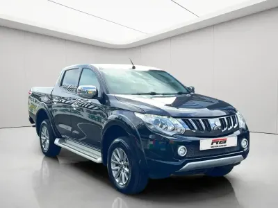 Used Mitsubishi L200 181 HP (133 kW) 2019 Black Pickup