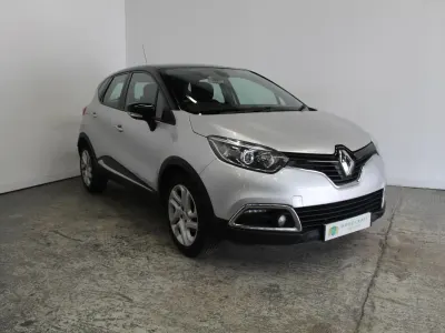 Used Renault Captur Dynamique 90 HP (66 kW) 2016 Silver SUV
