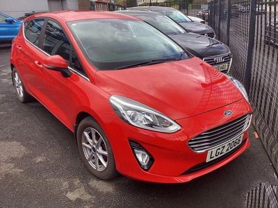Used Ford Fiesta Zetec 85 HP (62 kW) 2018 Red Hatchback