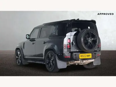 Używany Land Rover Defender HSE Dynamic 300 KM (220 kW) 2022 Szary SUV