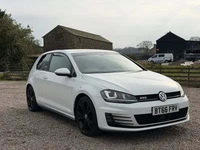Used VW Golf VII GTD 2016 White Hatchback