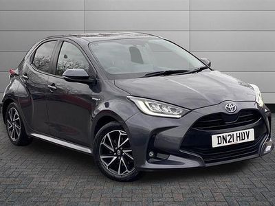 Used Toyota Yaris Hybrid Design 116 HP (85 kW) 2021 Grey Hatchback