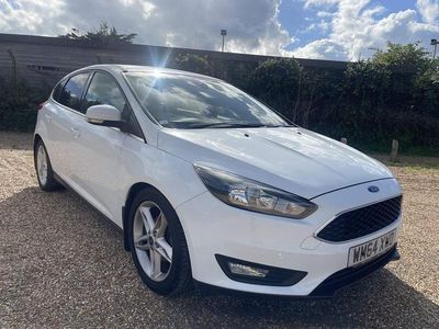 Used Ford Focus Zetec 115 HP (84 kW) 2015 White Hatchback