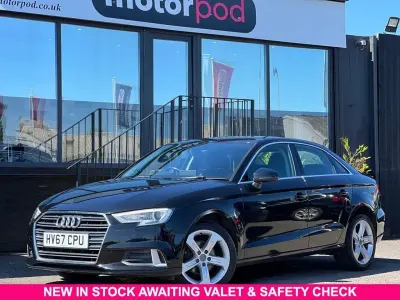 Usado Audi A3 Sport 110 HP (80 kW) 2017 Preto Sedan