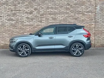 Used Volvo XC40 R-Design Pro 150 HP (110 kW) 2019 Grey SUV