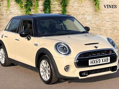 Used Mini Cooper S Classic 189 HP (139 kW) 2019 White Hatchback