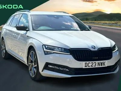 Used Skoda Superb SportlinePlus 196 HP (144 kW) 2023 White Estate