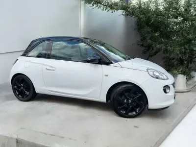 Usado Vauxhall Adam S 70 CV (51 kW) 2017 Blanco Utilitario