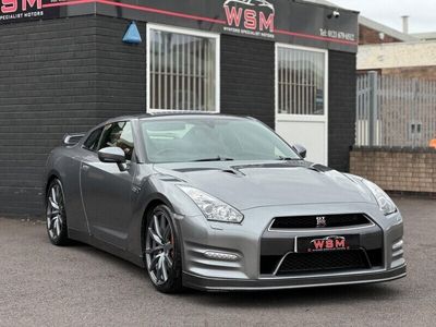 Nissan GT-R