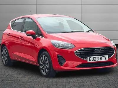 Used Ford Fiesta Titanium 100 HP (73 kW) 2023 Red Hatchback