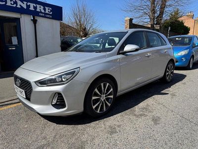 Used Hyundai i30 SE 90 HP (66 kW) 2017 Silver Hatchback