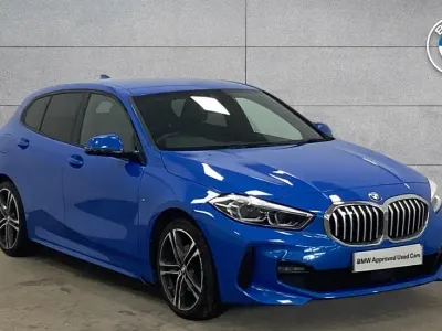 Usado BMW 118 M Sport 134 CV (98 kW) 2023 Azul Utilitario