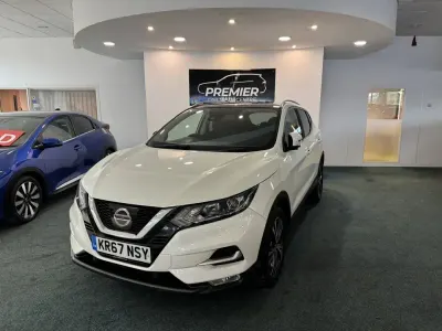 Used Nissan Qashqai N-Connecta 2018 White SUV