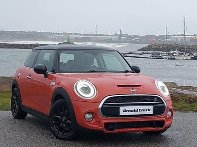 Used Mini Cooper S 192 HP (141 kW) 2018 Orange Hatchback