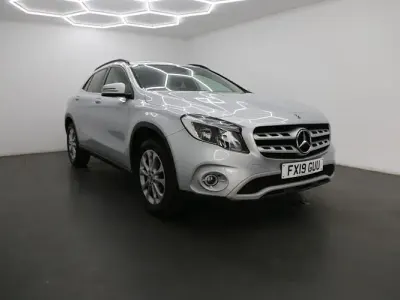 Used Mercedes GLA200 SE 156 HP (114 kW) 2019 Silver SUV