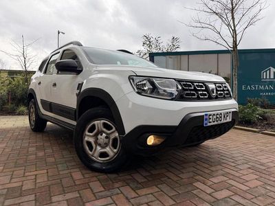 Begagnad Dacia Duster Essentiel 114 HK (83 kW) 2019 Vit SUV