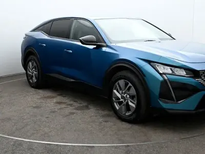 Second-hand Peugeot 408 Allure 131 CP (96 kW) 2024 Albastru SUV