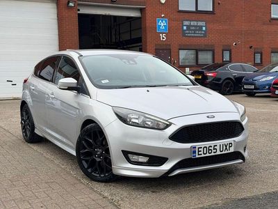 Used Ford Focus Titanium 125 HP (91 kW) 2015 Silver Hatchback