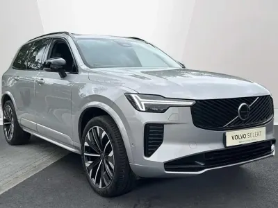 Usado Volvo XC90 Ultra 455 HP (334 kW) 2025 Prateado SUV