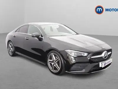 Begagnad Mercedes CLA180 AMG Line Premium Plus 136 HK (100 kW) 2022 Sedan