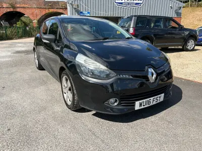 Used Renault Clio Play 75 HP (55 kW) 2016 Black Hatchback