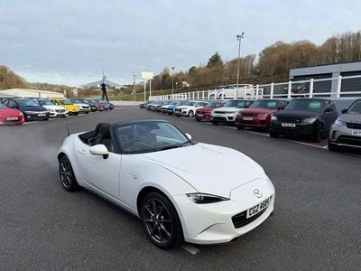 Used Mazda MX5 Inclusive 160 HP (117 kW) 2015 White Cabriolet