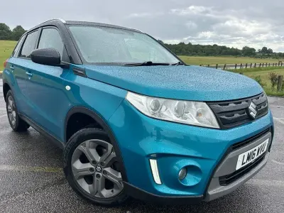 Used Suzuki Vitara SZ-T 120 HP (88 kW) 2016 Turquoise/black SUV