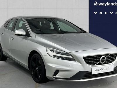 Used Volvo V40 R-Design 121 HP (88 kW) 2018 Silver Hatchback