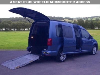 Blue Used 2016 VW Caddy Maxi Life Life MPV | £12,999 (Fair price)