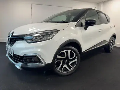 Used Renault Captur Dynamique 90 HP (66 kW) 2018 White/black SUV