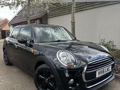 Usado Mini ONE Hatch 2016 Negro Utilitario