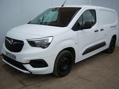 White Used 2020 Vauxhall Combo Sportive MPV | £7,500 (Fair price)