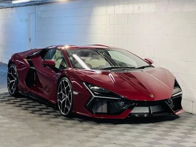 Lamborghini Revuelto