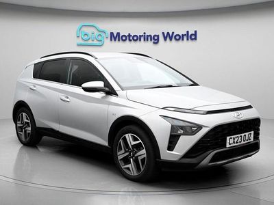 Begagnad Hyundai Bayon Premium 101 HK (74 kW) 2023 Silver SUV