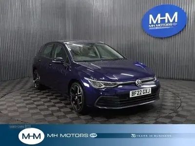 Used VW Golf VIII Life 115 HP (84 kW) 2022 Blue Hatchback