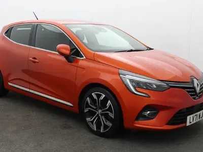 Used Renault Clio Version S 2022 Orange Hatchback