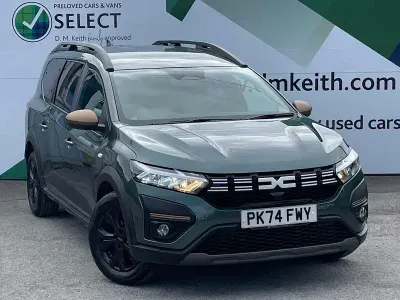 Used Dacia Jogger Extreme 110 HP (80 kW) 2024 Green MPV
