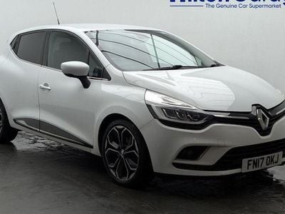 Used Renault Clio IV Dynamique 90 HP (66 kW) 2017 White Hatchback