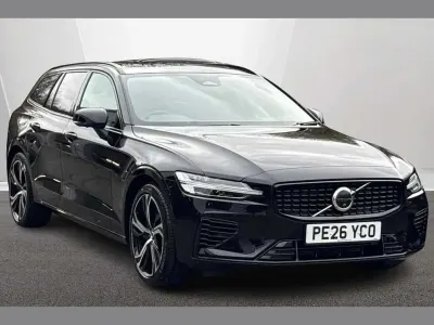 New Volvo V60 Ultra 449 HP (330 kW) 2026 Black Estate