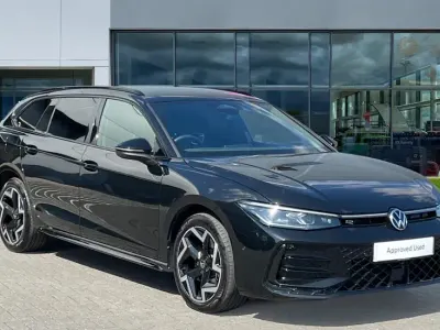 Used VW Passat R-line 272 HP (200 kW) 2025 Grenadilla black metallic Estate
