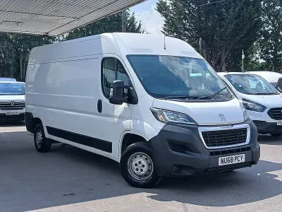 Used Peugeot Boxer 130 HP (95 kW) 2018 White Van
