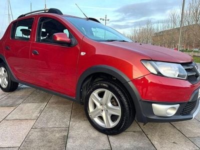 Used 2014 Dacia Sandero Lauréate | £5,490 (Fair price)