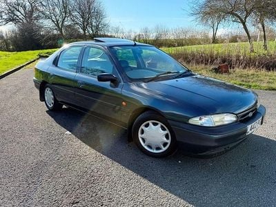Used Ford Mondeo 1993 Grey Hatchback
