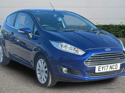 Used Ford Fiesta Titanium 101 HP (74 kW) 2017 Blue Hatchback