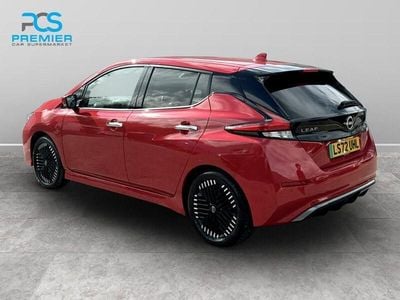 Used Nissan Leaf N-Connecta 110 kW (150 HP) 2022 Red Hatchback