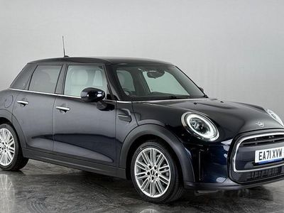 Begagnad Mini Cooper Exclusive 136 HK (100 kW) 2021 Blå Halvkombi