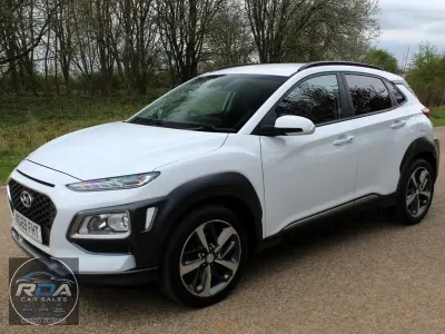 Second-hand Hyundai Kona Premium SE 120 CP (88 kW) 2020 Alb SUV