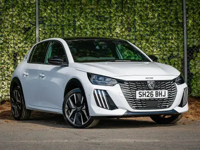 New Peugeot 208 Premium 110 HP (80 kW) 2026 White Hatchback