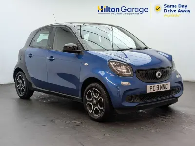 Used Smart ForFour Premium 90 HP (66 kW) 2019 Black Hatchback